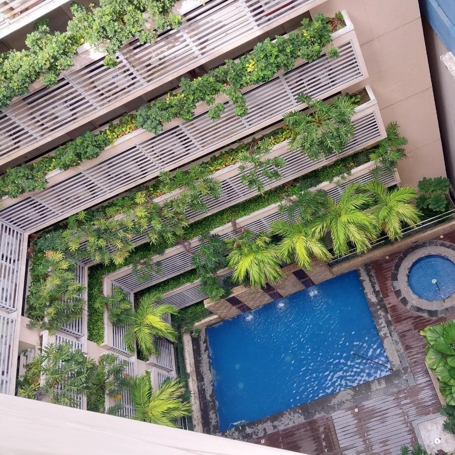 Alps At 150 Newport Blvd Condominum Near T3 Pasay Esterno foto